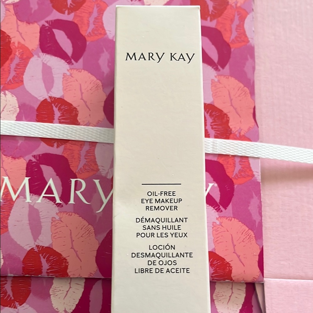 Mary Kay Oil-Free Eye Makeup Remover